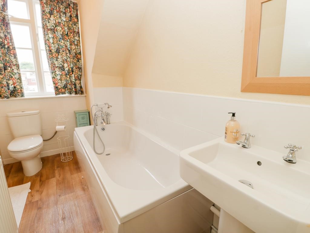 St Hildas Terrace, Whitby Hope & Braim Estate Agents