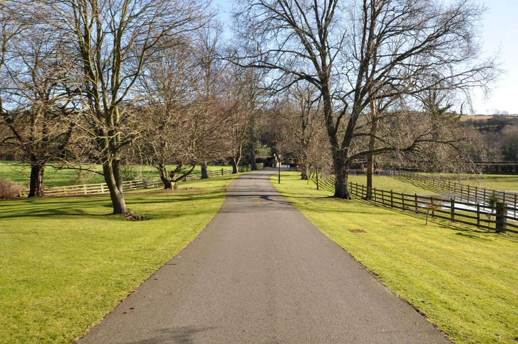 18 Carr Hall Gardens Hope & Braim Estate Agents