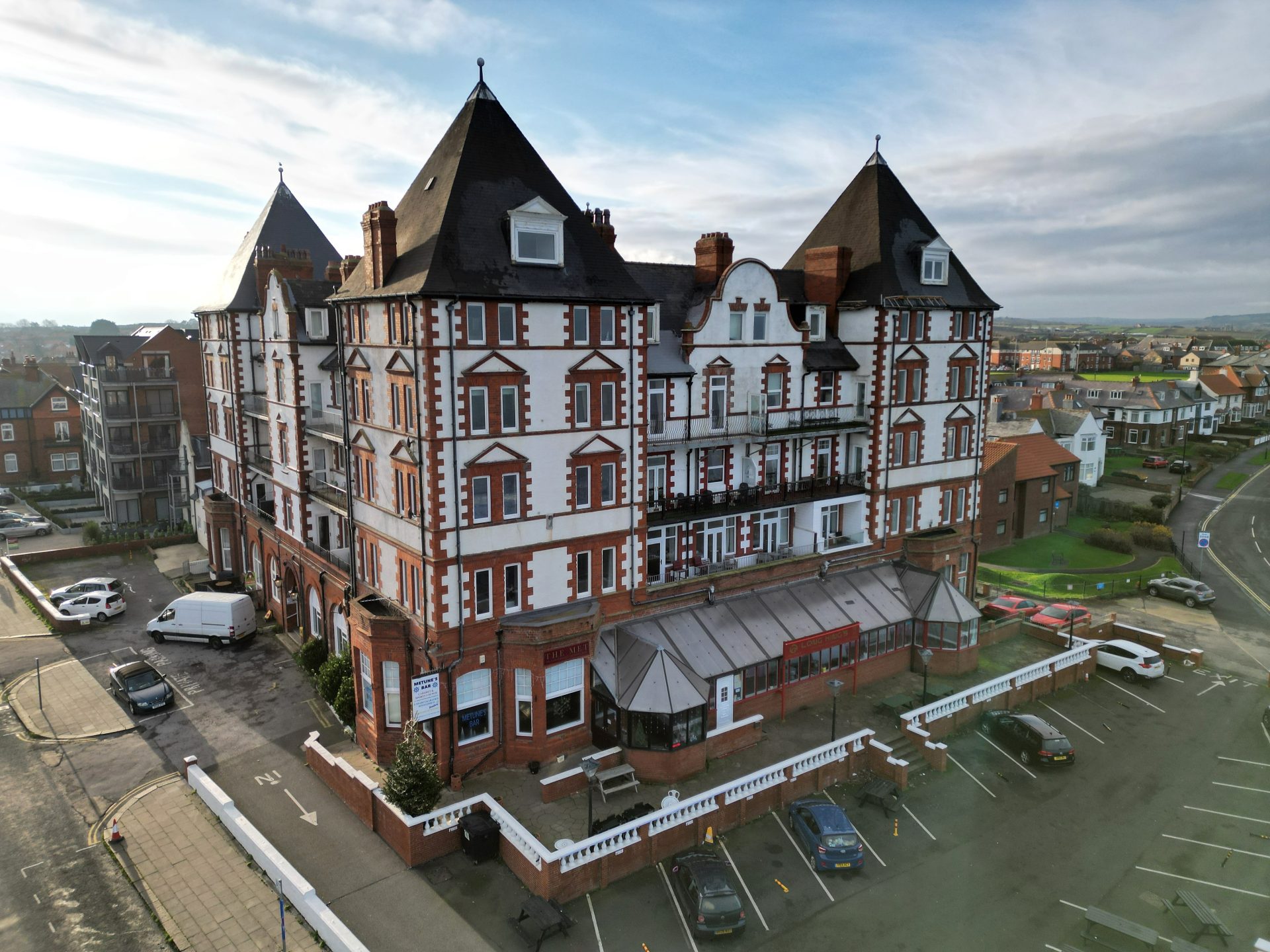 2 Metropole Towers, Whitby - Hope \u0026 Braim Estate Agents
