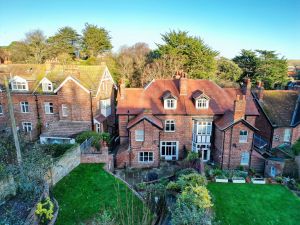 12 Chubb Hill, Whitby