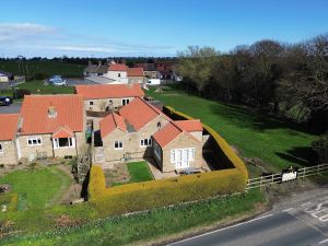 15 Beechfield, High Hawsker