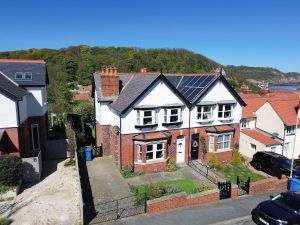 14 Meadowfields, Sandsend