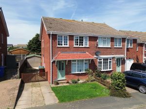 8 Heather Drive, Whitby
